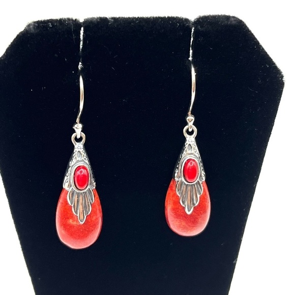Royal Bali Collection Coral and Rhodolite Garnet Drop Earrings with Hook in 925 - Picture 5 of 9
